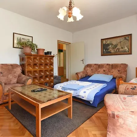 Apartment Fuer 8 Personen Ca 100 Qm In Pula, Istrien Istrische Riviera