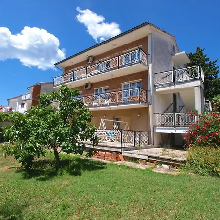 Apartment Fuer 8 Personen Ca 100 Qm In Pula, Istrien Istrische Riviera