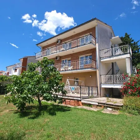 Apartment Fuer 8 Personen Ca 100 Qm In Pula, Istrien Istrische Riviera Pula