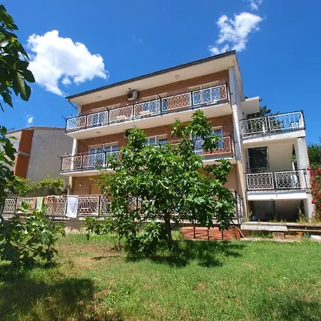 Apartment Fuer 8 Personen Ca 100 Qm In Pula, Istrien Istrische Riviera *