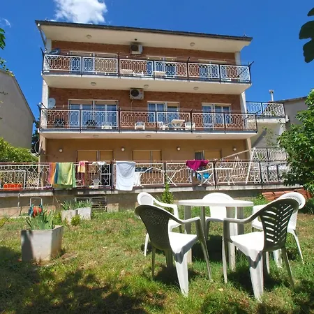 Apartment Fuer 8 Personen Ca 100 Qm In Pula, Istrien Istrische Riviera *